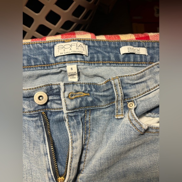 Women’s ripped jeans - Picture 2 of 3